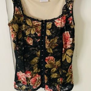 Vintage Lace Floral International Newport Group Top